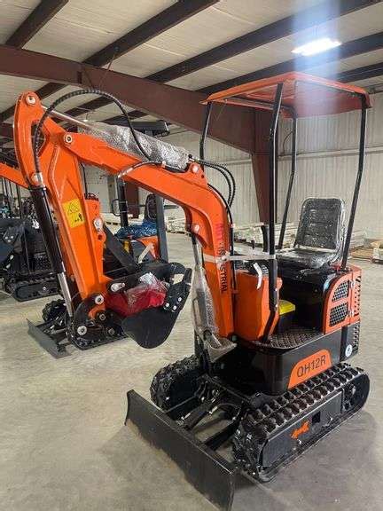 AGT QH12R Mini Excavators For Sale 